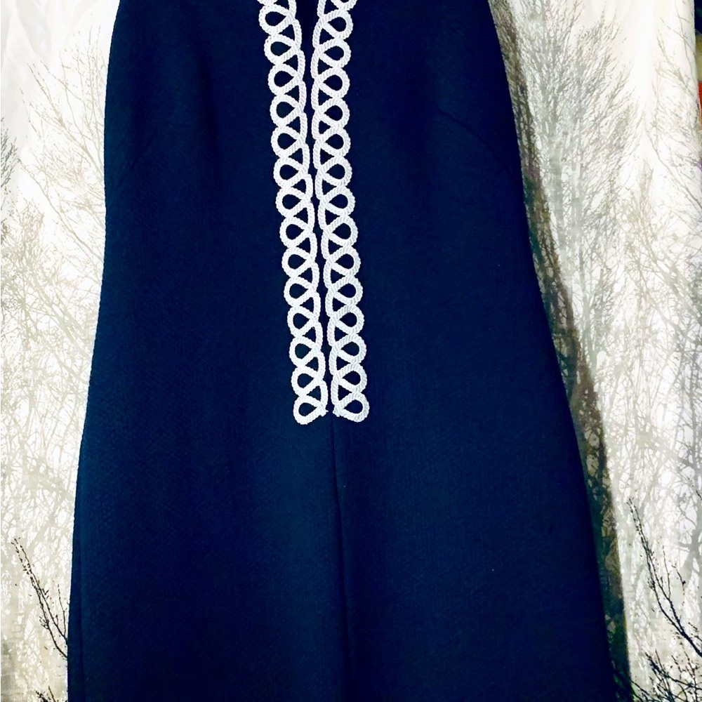 American Living Size 4 Jacquard Sheath Dress - Navy Blue and White